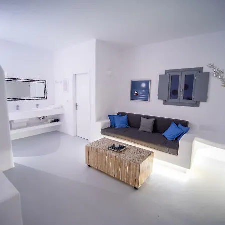Majestic Sky Luxury Suites Megalochori  Extérieur photo